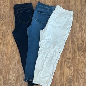 Bundle of Evri Jeans, comfortable!